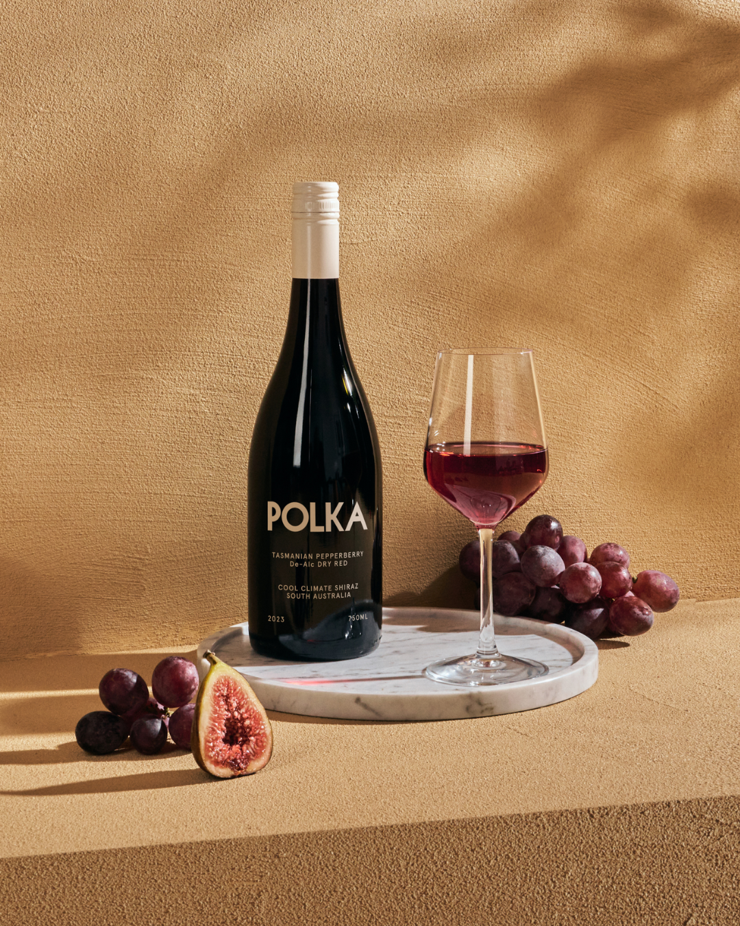 Polka De-Alc Dry Red